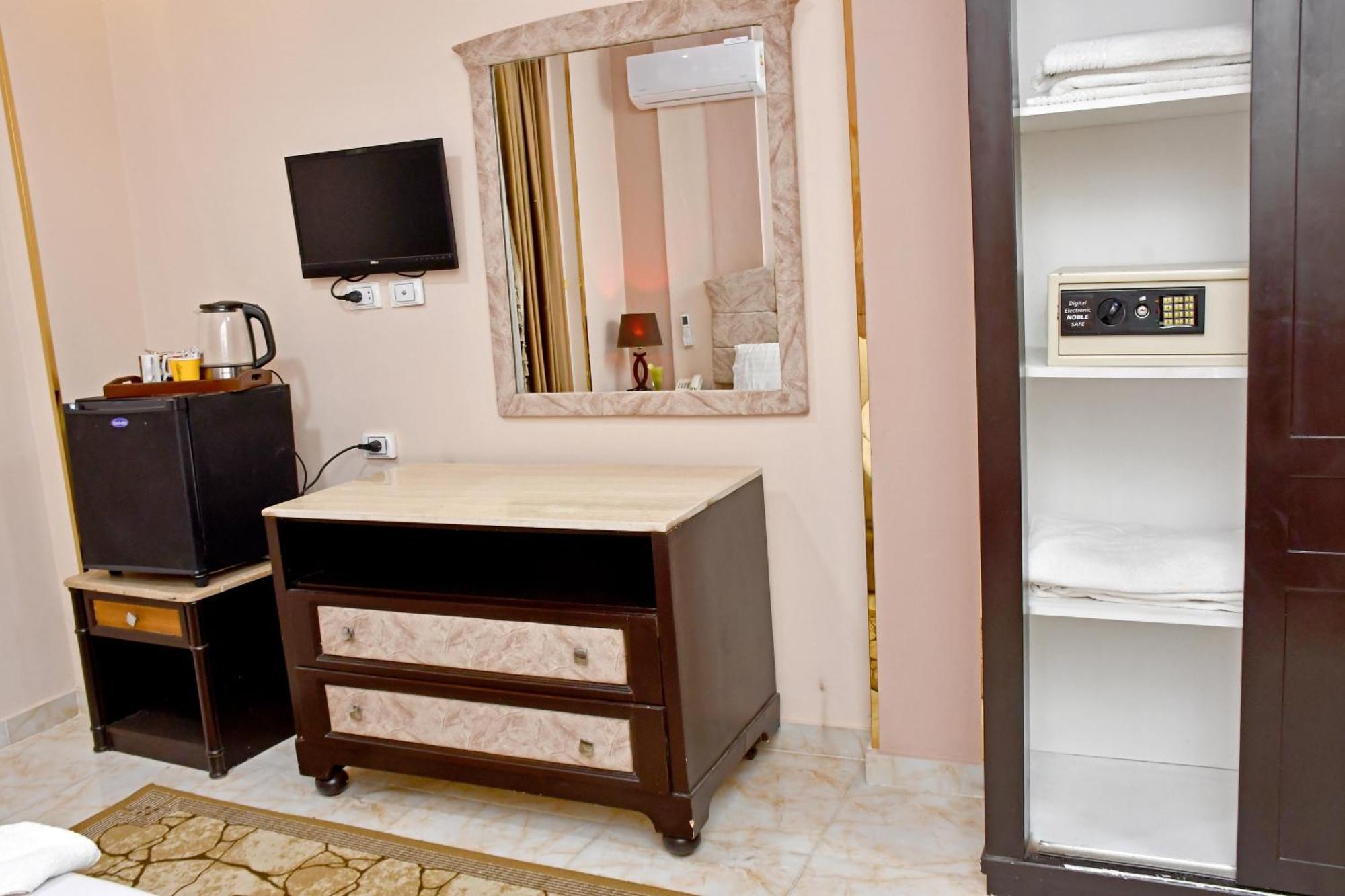 Nun Pyramids Hotel Kafret el-Gabal Quarto foto